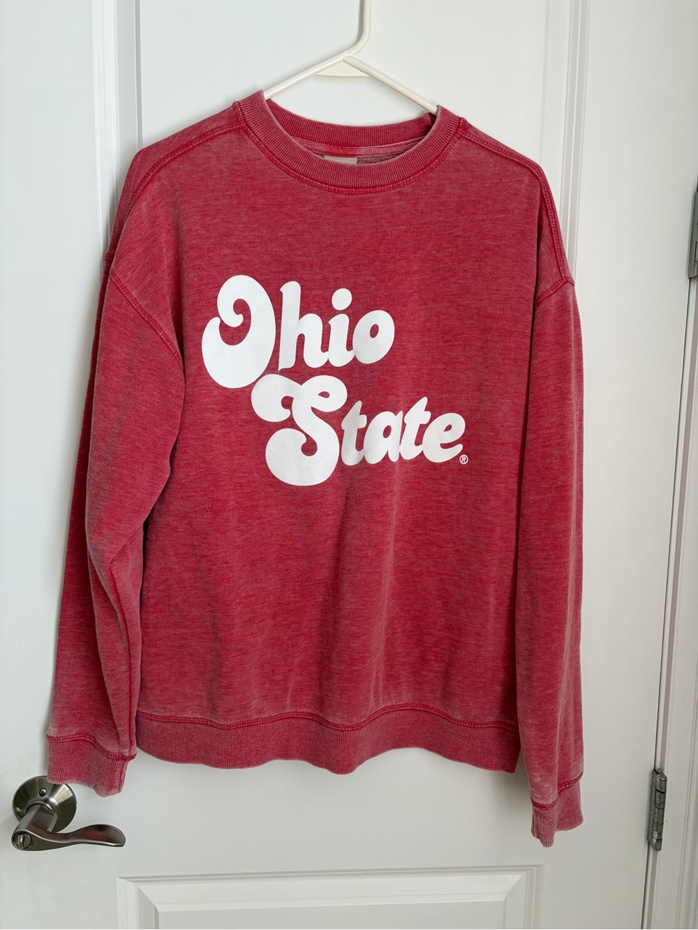 Ohio State Women's Red Crewneck Sweatshirt - Vintage Script